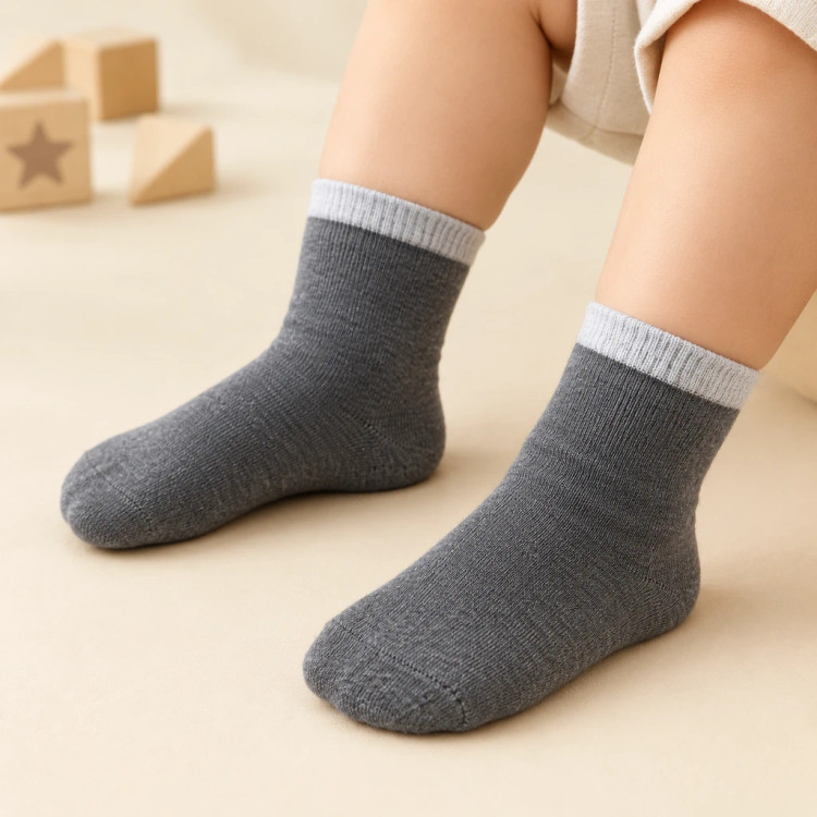 جوراب ساده عروسکی اسپرت (2 تا 8 سال)
